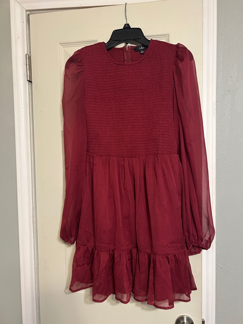 LiKe💛$4 off🍭 Lulus burgundy smock dress